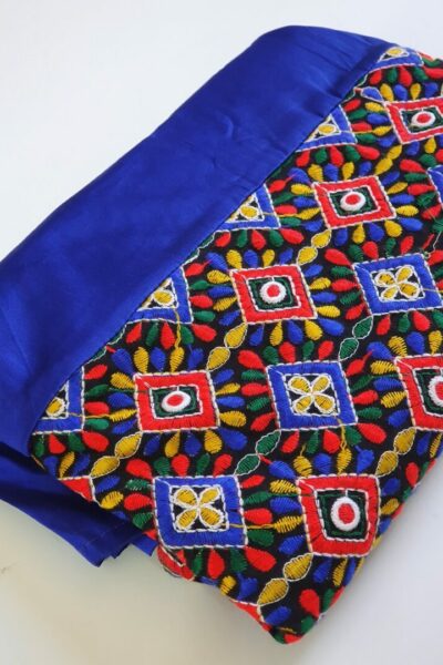 ROYAL embroidered scarf