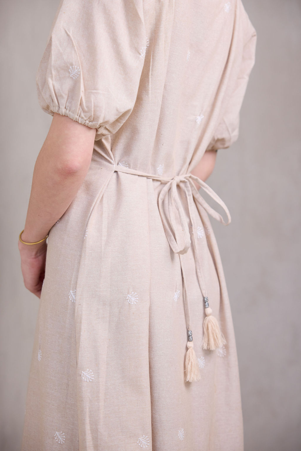 שמלת LIYA רקומה – תמונה 6